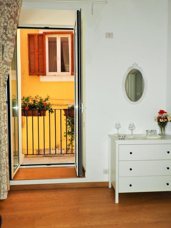 Arco Della Neve Guest House Бари Экстерьер фото